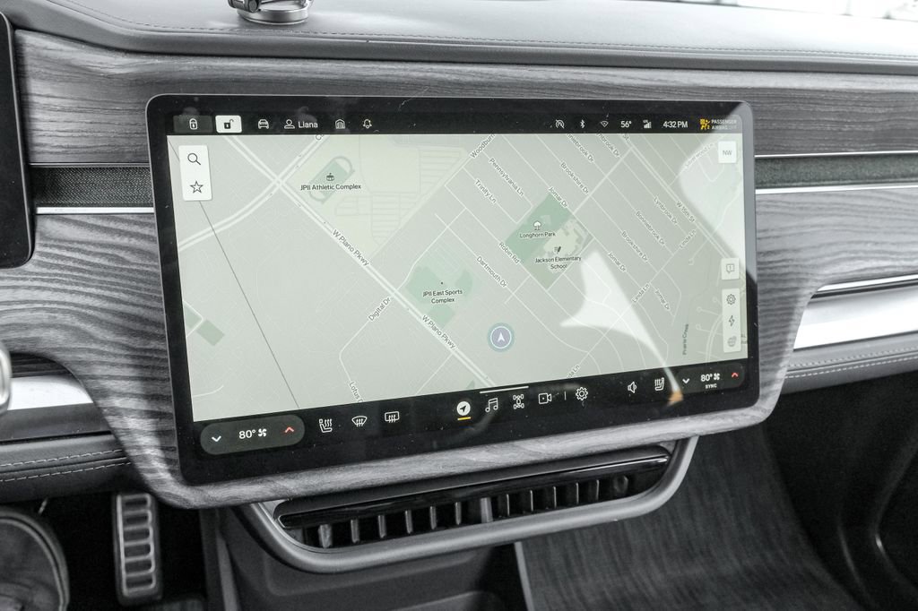 Used 2022 Rivian R1T Adventure image 25