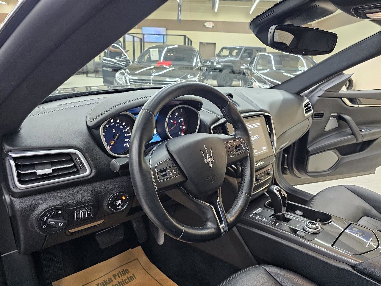 Used 2018 Maserati Ghibli RWD image 17
