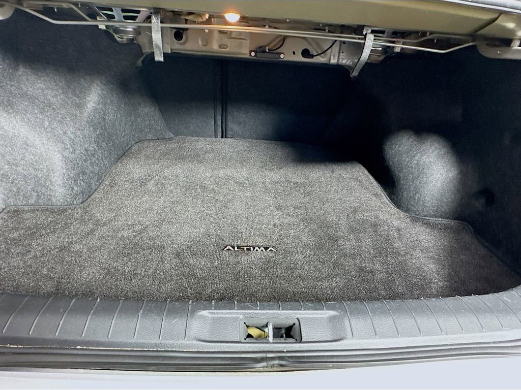 Used 2017 Nissan Altima 2.5 SV w/ Convenience Package image 31