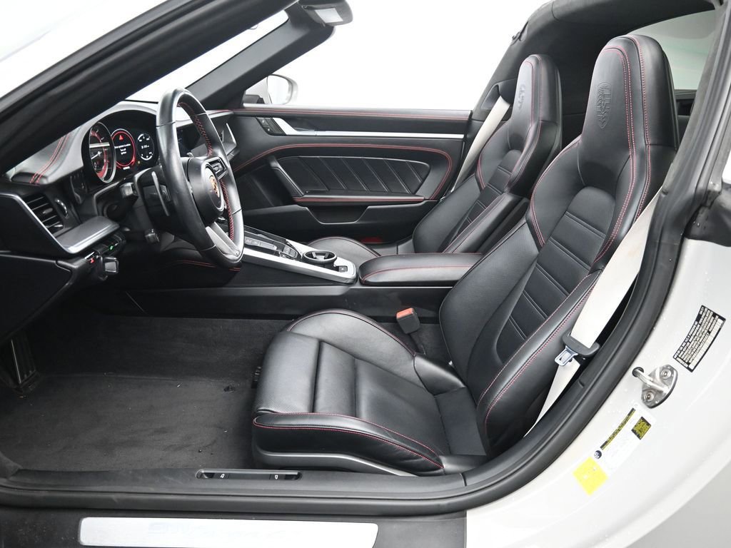 Certified 2021 Porsche 911 Targa 4S image 7