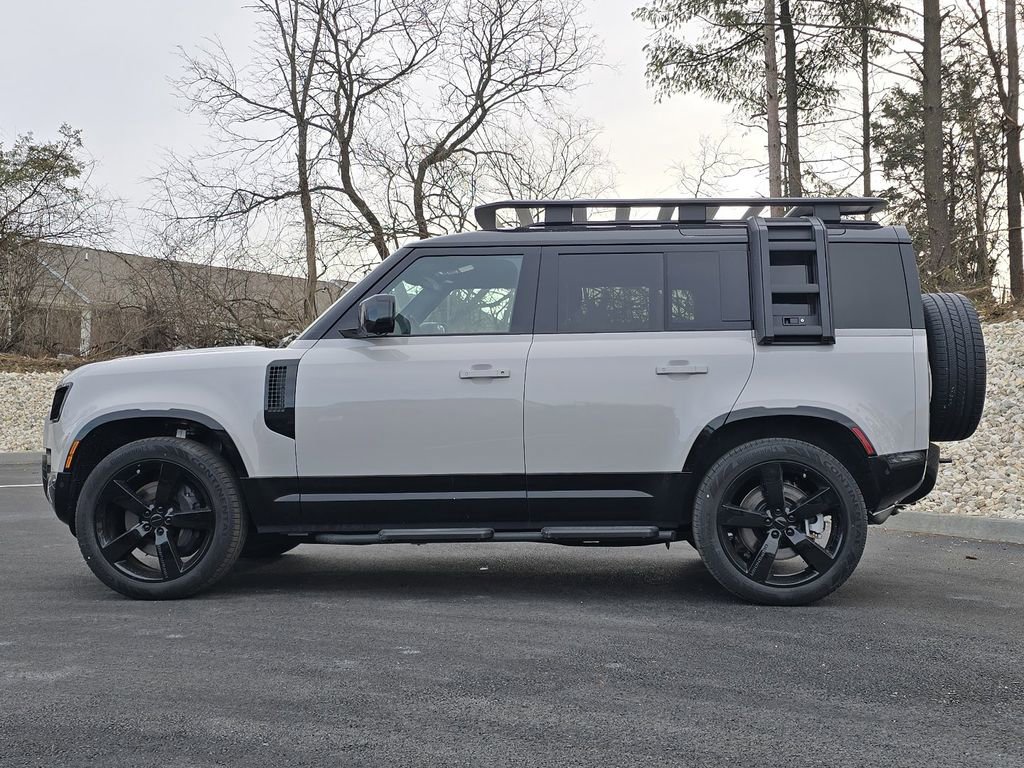 New 2026 Land Rover Defender 110 X-Dynamic SE AWD/4WD image 21