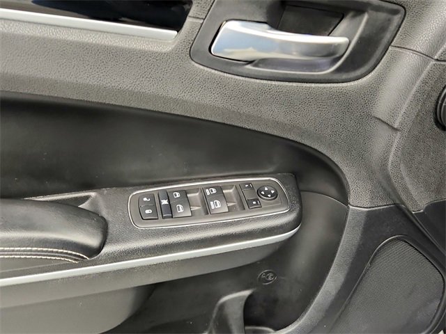 Used 2021 Chrysler 300 S w/ S Model Appearance Package image 29