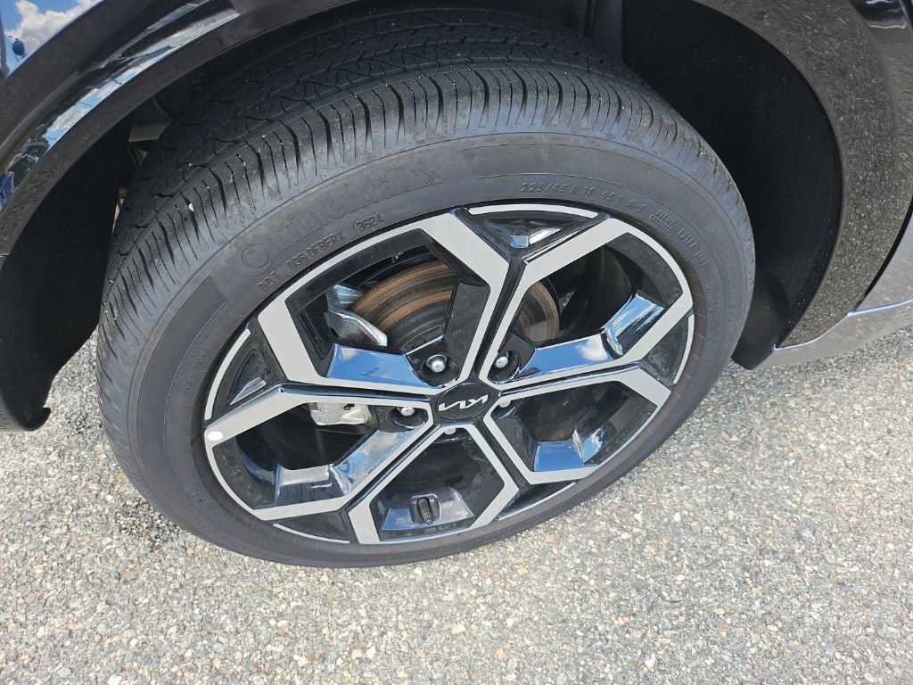 Used 2025 Kia Niro EX Touring FWD image 25