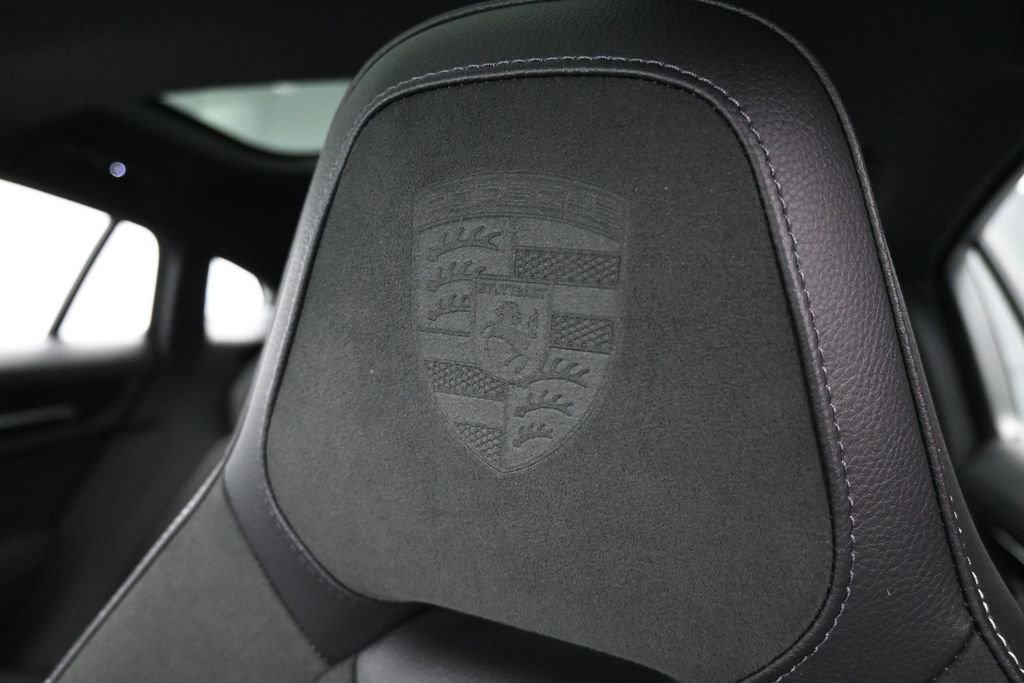 Certified 2026 Porsche Panamera 4 AWD/4WD image 10