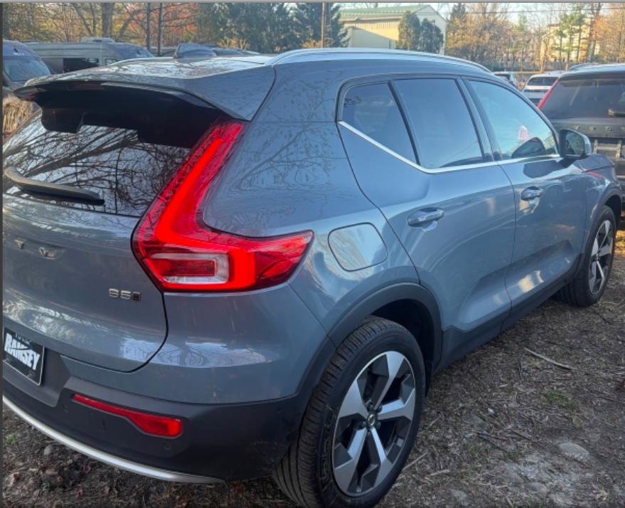Used 2023 Volvo XC40 B5 Plus w/ Driver Assist Package image 14