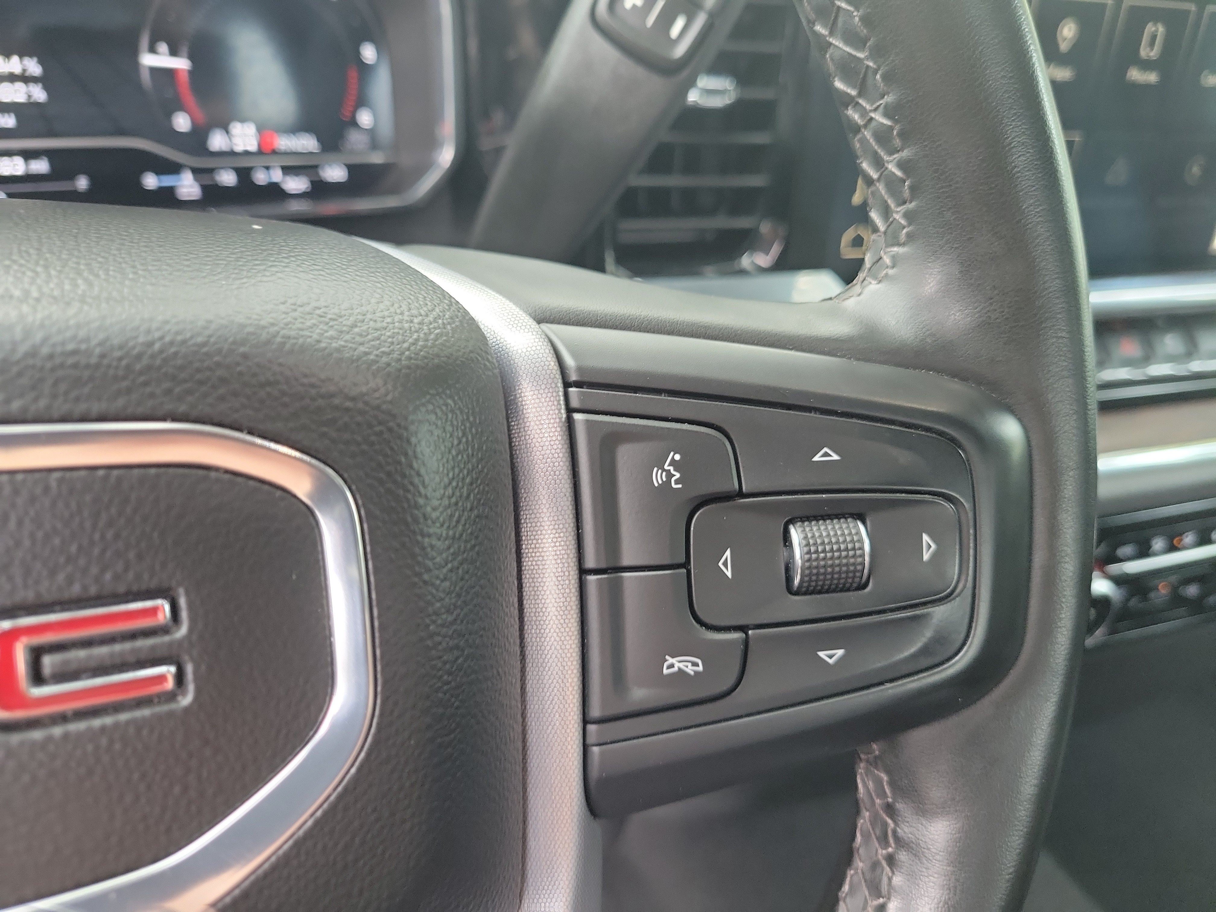 Used 2024 GMC Sierra 1500 SLT AWD/4WD image 28