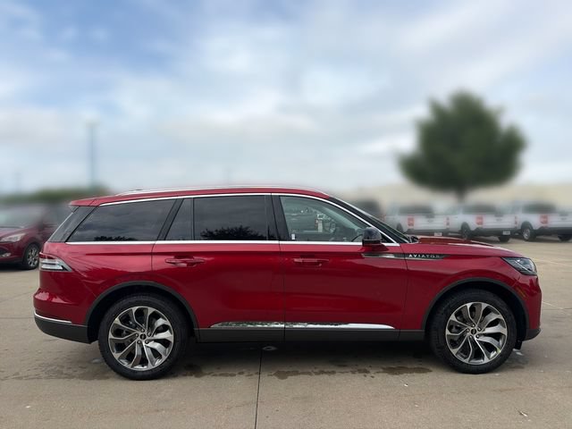 New 2026 Lincoln Aviator Reserve AWD/4WD image 4