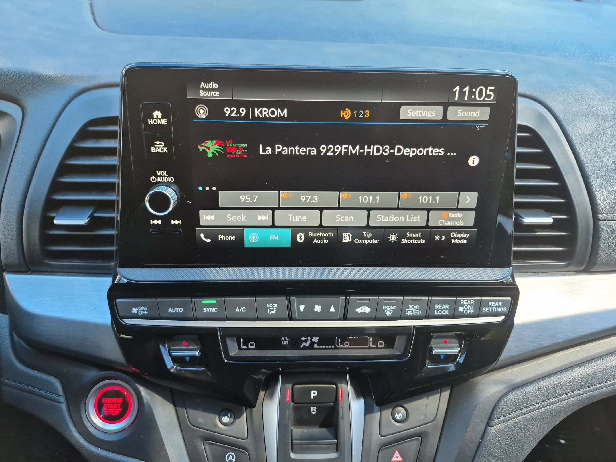 Certified 2025 Honda Odyssey EX-L image 17