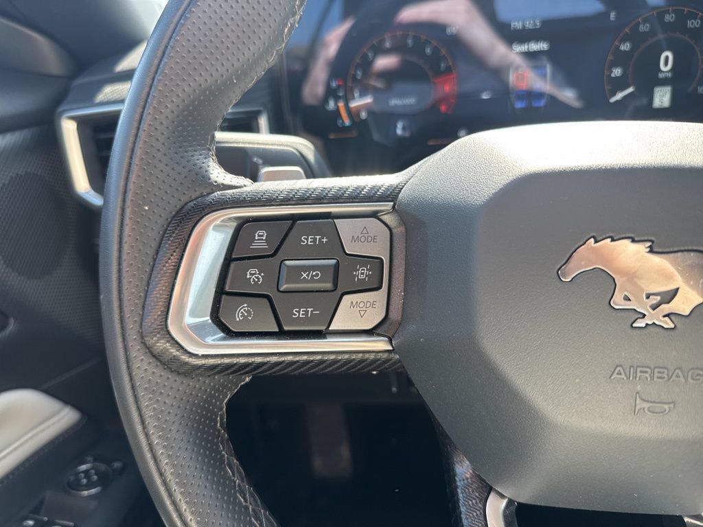 Used 2025 Ford Mustang GT Premium RWD image 23