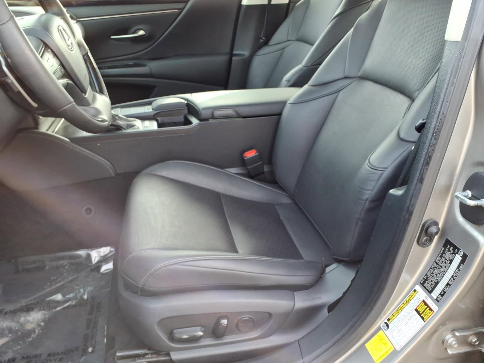 Used 2020 Lexus ES 350 w/ Premium Package image 14