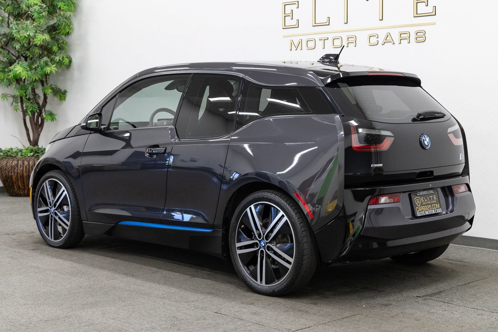 Used 2014 BMW i3 RWD image 3