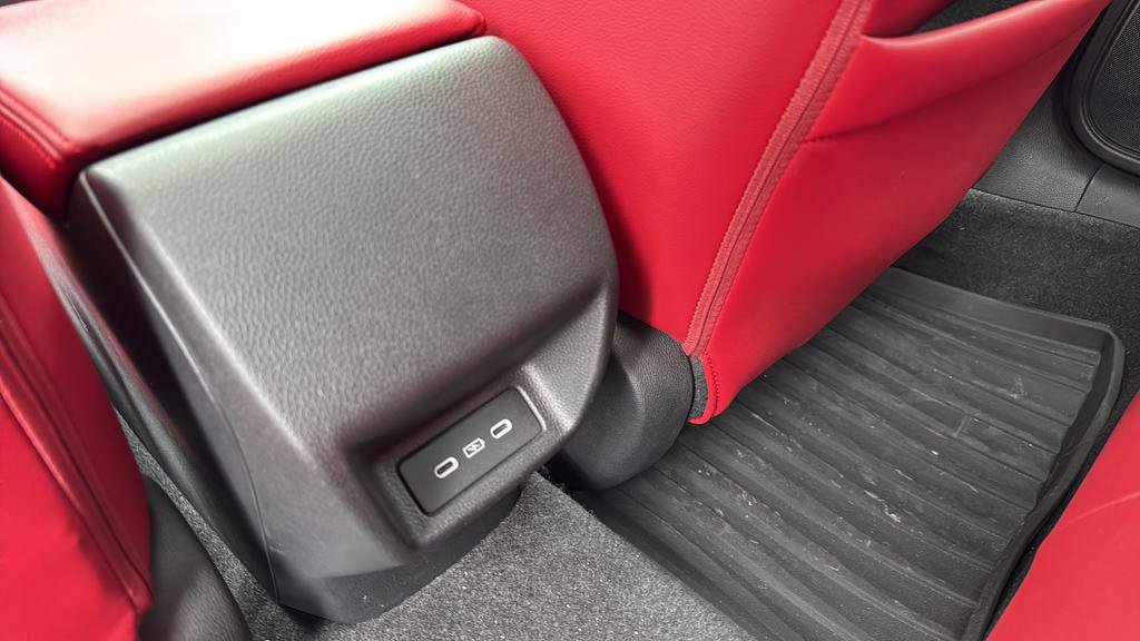 Used 2025 Acura Integra A-Spec FWD image 17