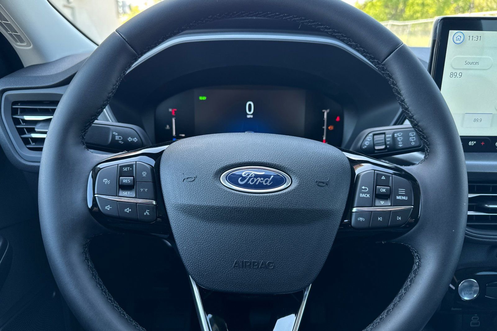 New 2025 Ford Escape SE image 24