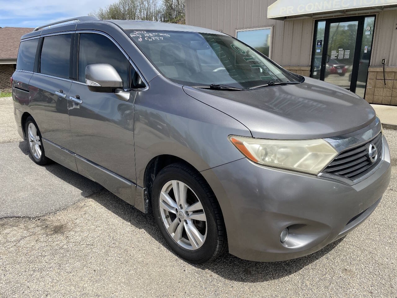 Used 2012 Nissan Quest LE FWD image 2
