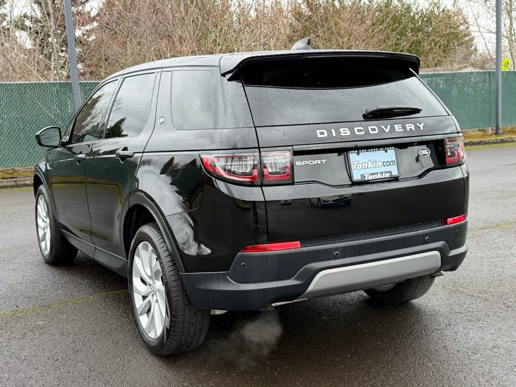 Used 2023 Land Rover Discovery Sport SE image 6