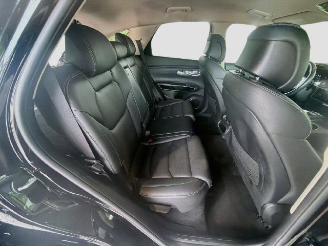 Used 2025 Genesis GV70 2.5T AWD/4WD image 28