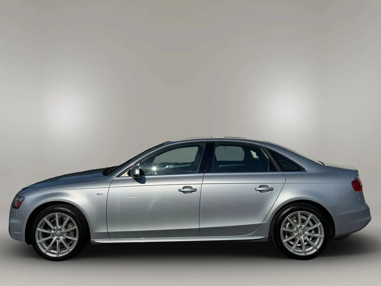 Used 2015 Audi A4 2.0T Premium Plus w/ Technology Package AWD/4WD image 5