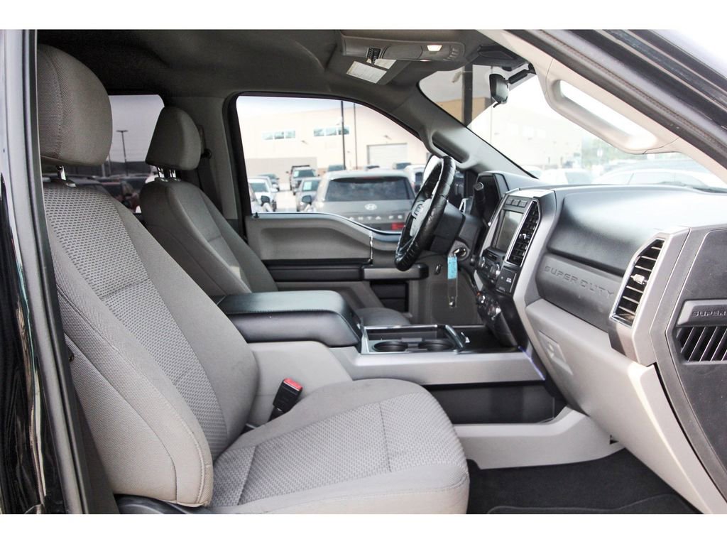 Certified 2022 Ford F250 XLT w/ XLT Premium Package AWD/4WD image 27