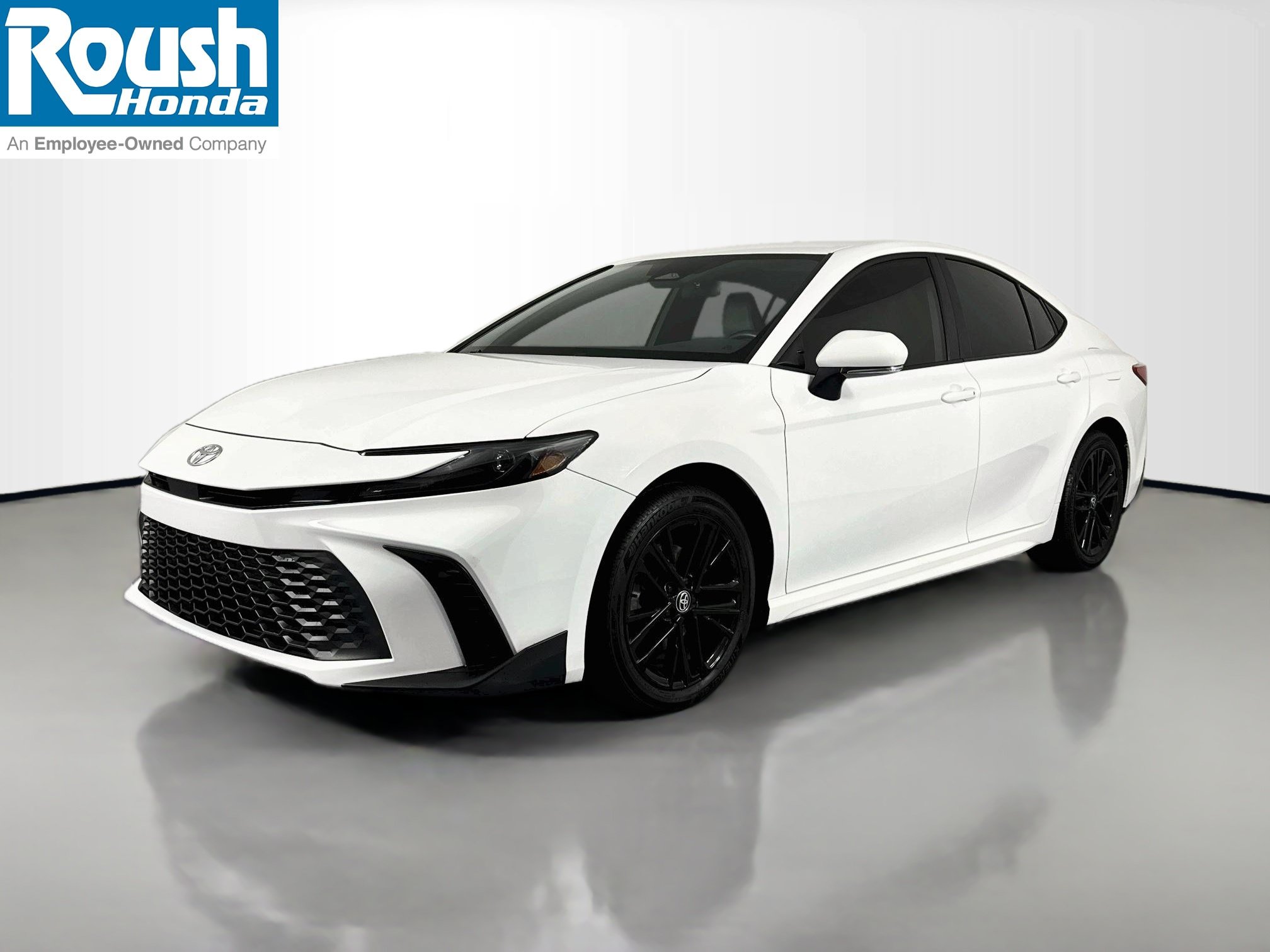 Used 2025 Toyota Camry SE AWD/4WD video 1