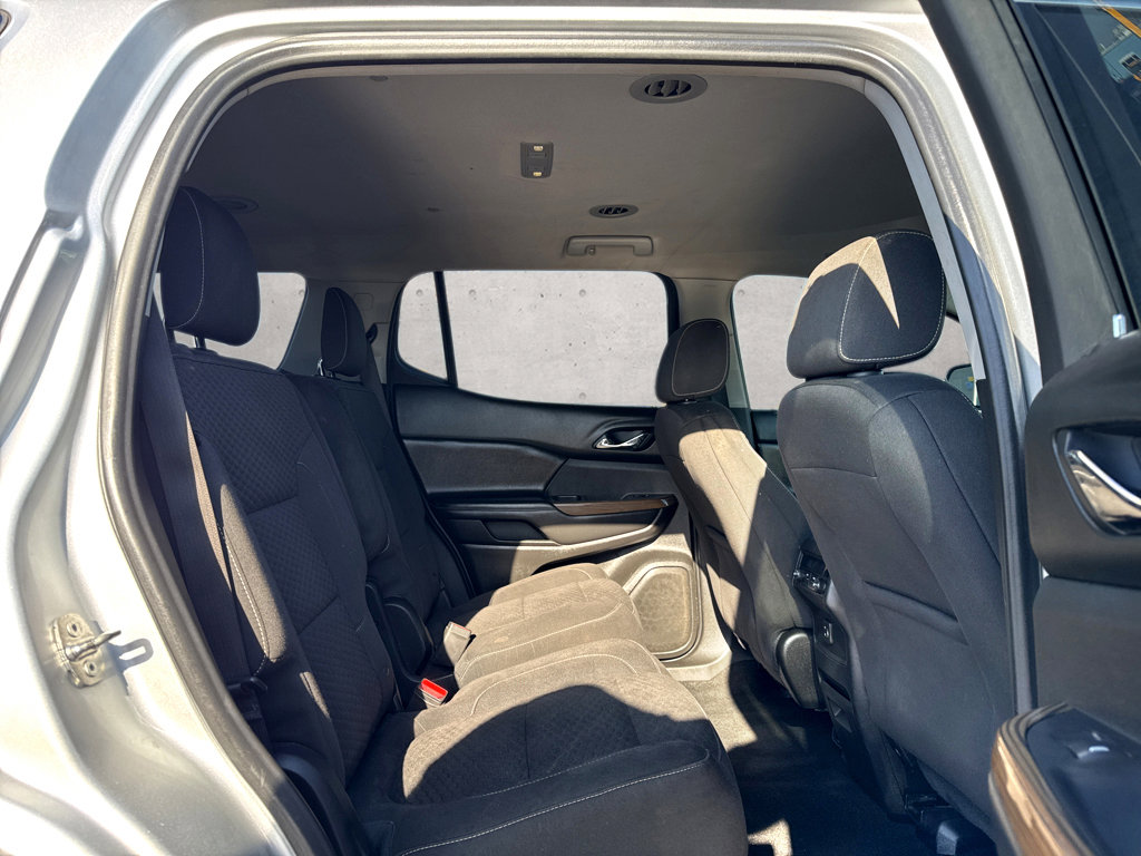 Used 2018 GMC Acadia SLE AWD/4WD image 8