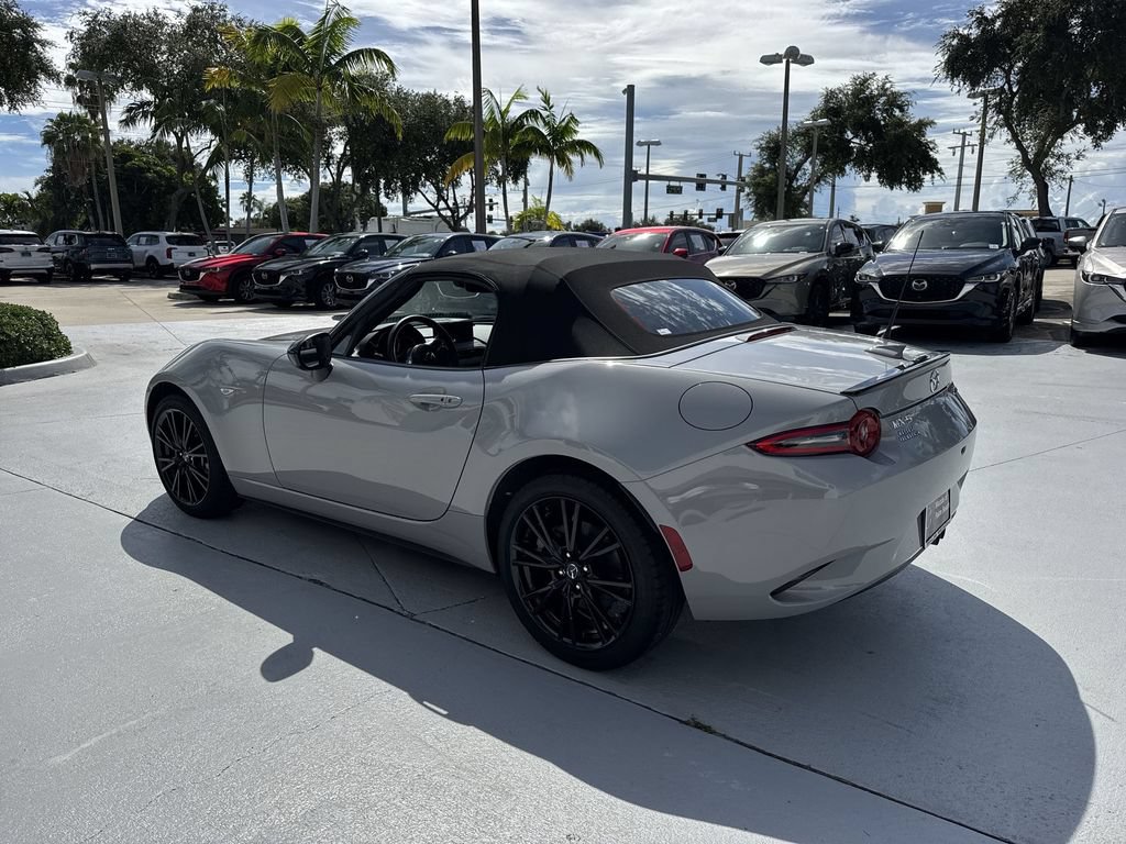 Used 2025 MAZDA MX-5 Miata Club RWD image 12