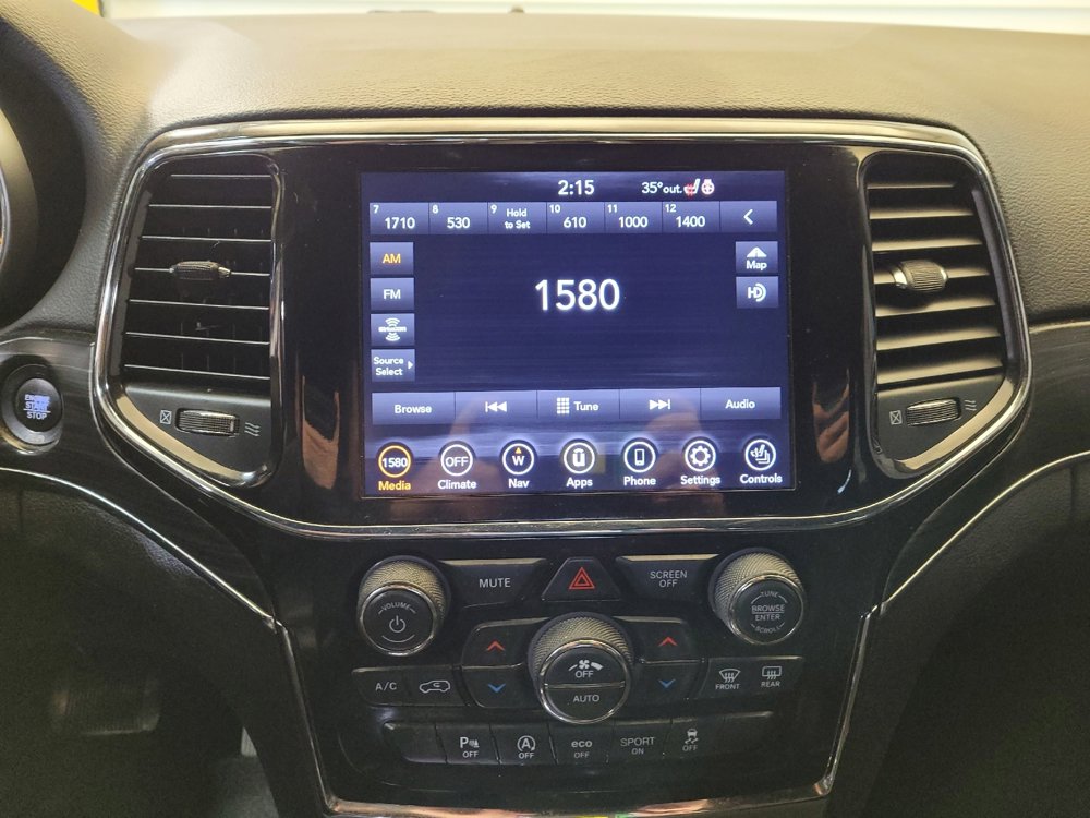 Used 2022 Jeep Grand Cherokee Limited image 25