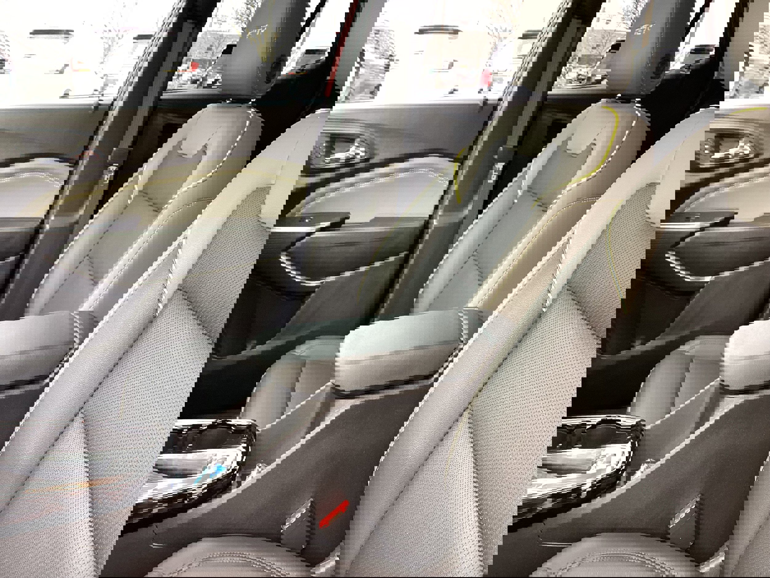 Used 2024 Chevrolet Trax ACTIV w/ Sunroof Package image 12