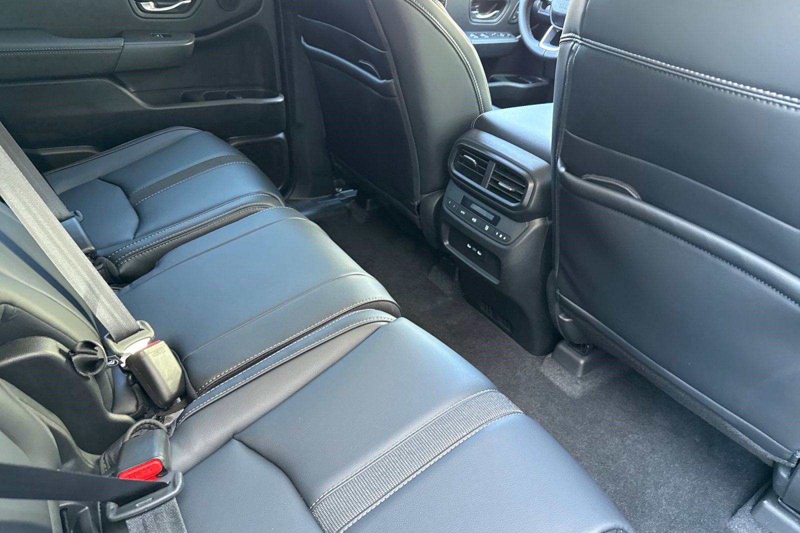 Certified 2025 Honda Pilot Touring image 29