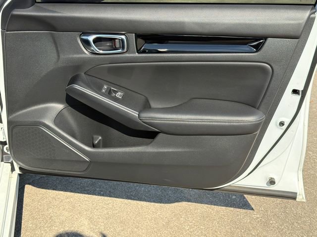 Used 2022 Honda Civic Touring image 14