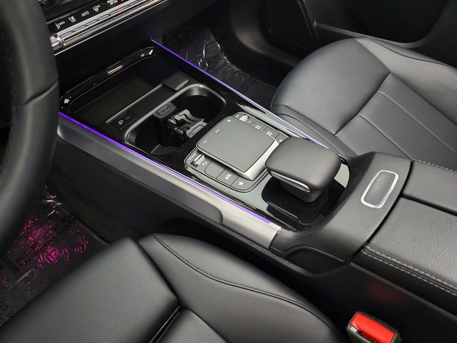 Used 2022 Mercedes-Benz GLB 250 image 11