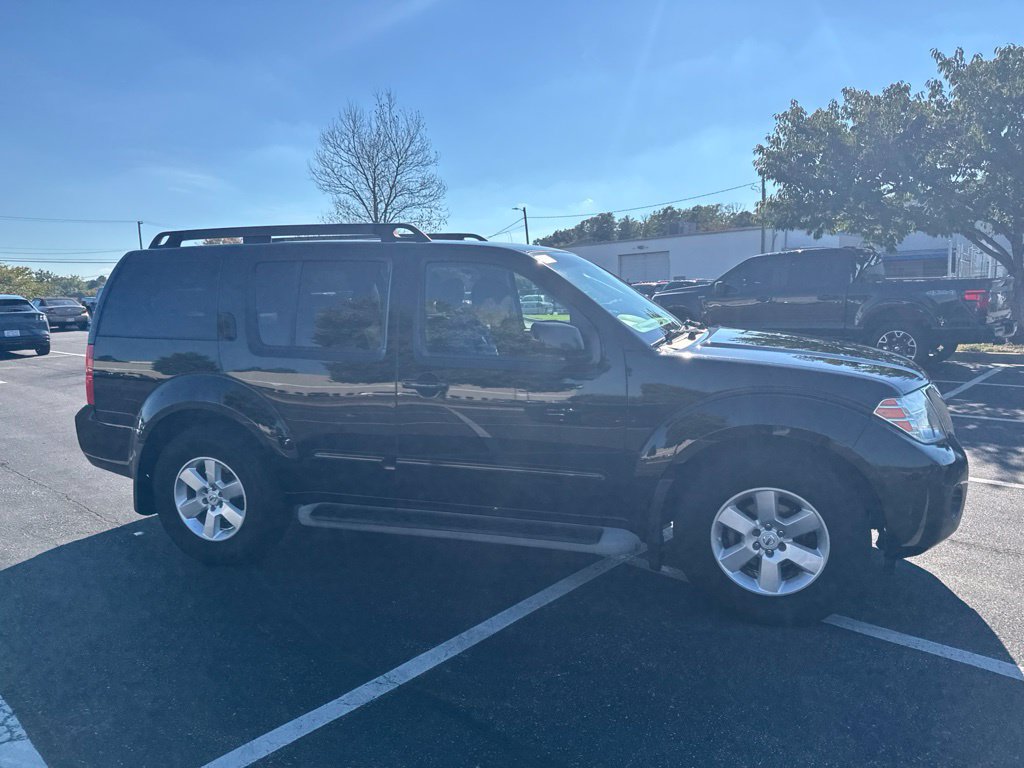 Used 2012 Nissan Pathfinder SV RWD image 4