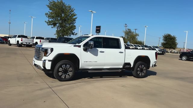 New 2026 GMC Sierra 3500 Denali w/ Denali Reserve Package AWD/4WD image 5