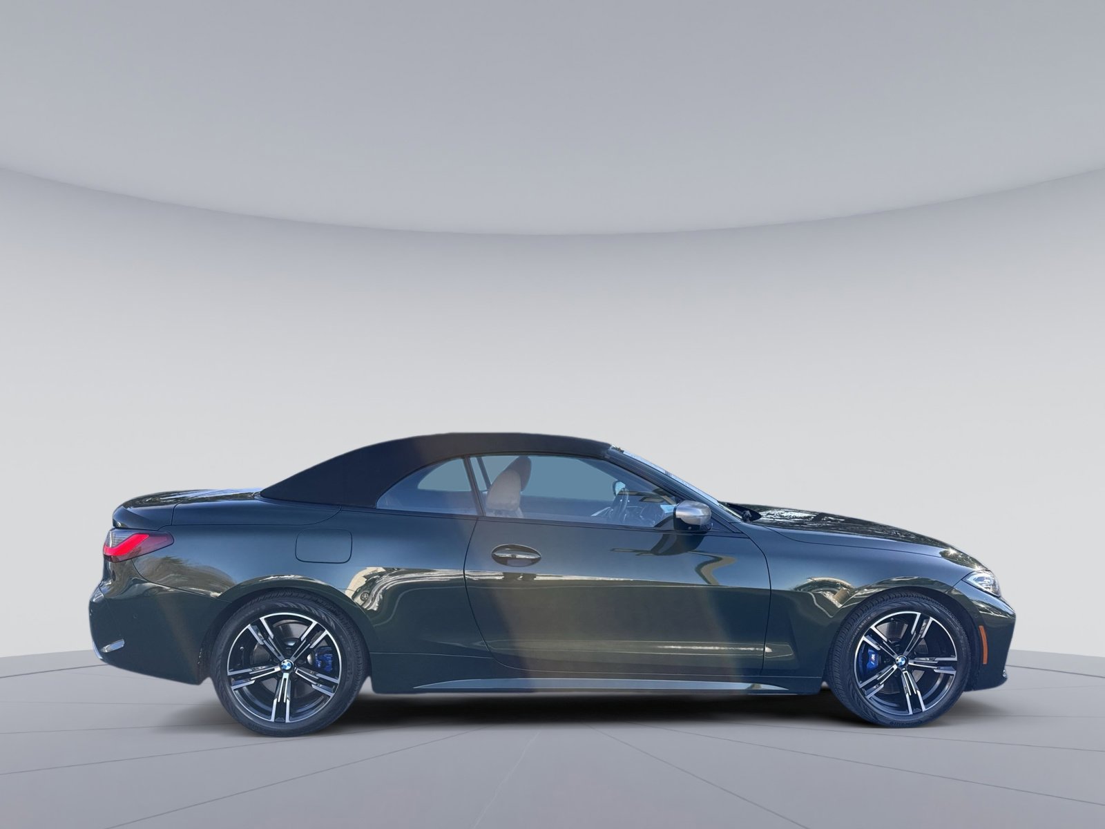 Used 2023 BMW 440i xDrive Convertible w/ Premium Package image 33