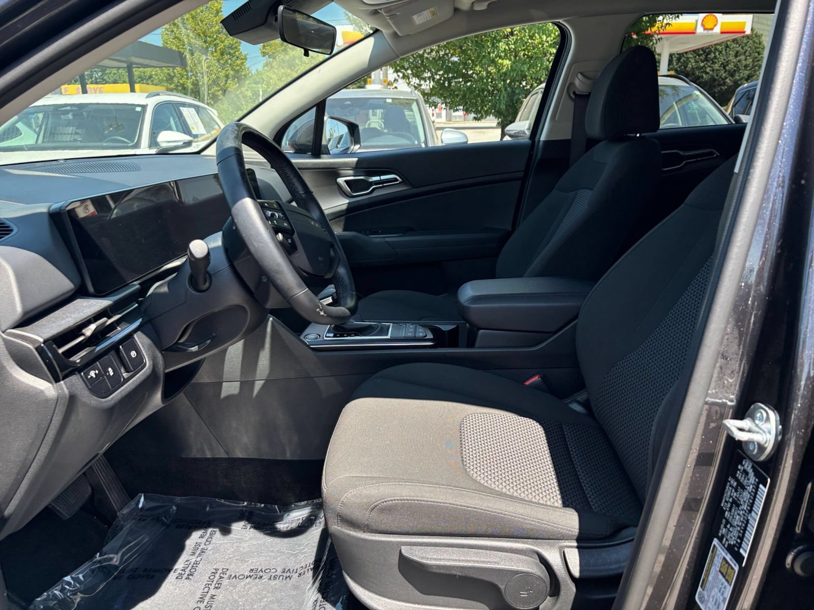 Used 2026 Kia Sportage LX FWD image 27