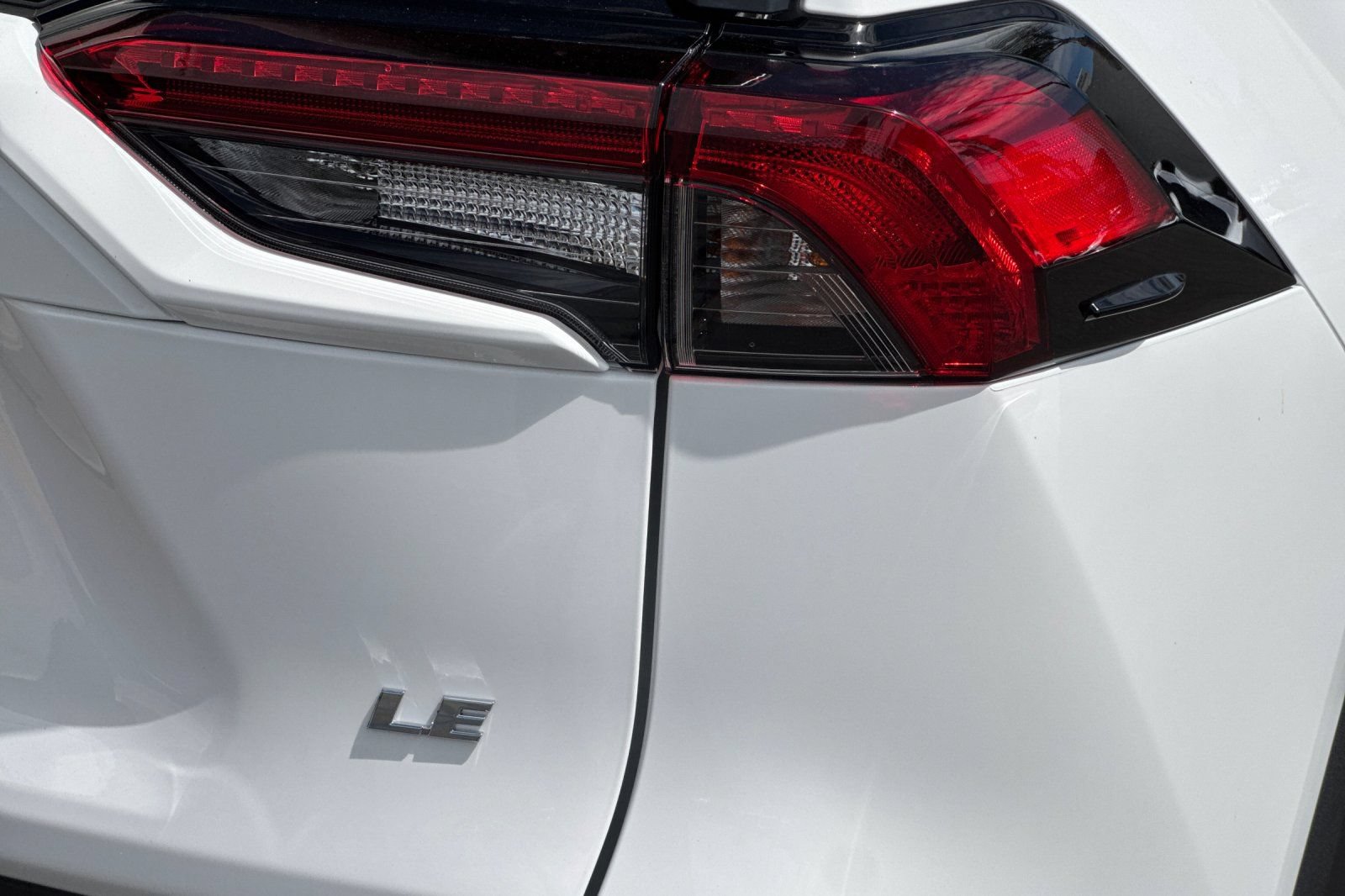 Certified 2025 Toyota RAV4 LE FWD image 35