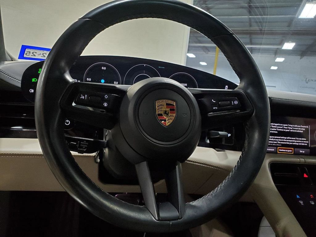 Used 2020 Porsche Taycan Turbo image 30