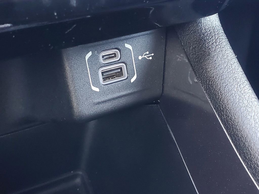 Used 2024 Jeep Compass Latitude image 25