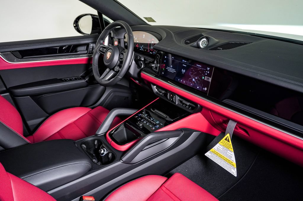 New 2026 Porsche Cayenne Coupe AWD/4WD image 14
