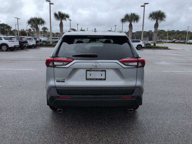 Used 2025 Toyota RAV4 XLE FWD image 6