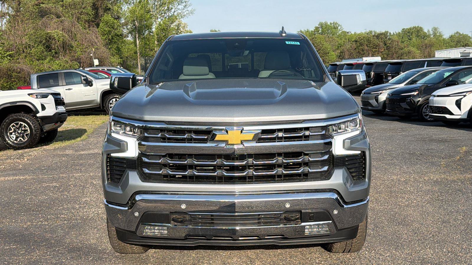 New 2026 Chevrolet Silverado 1500 LTZ w/ LTZ Premium Package AWD/4WD image 2