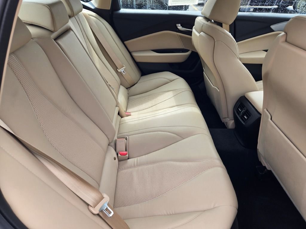 Used 2023 Acura TLX w/ Technology Package image 13
