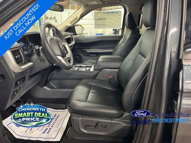 New 2024 Ford Expedition XLT image 9