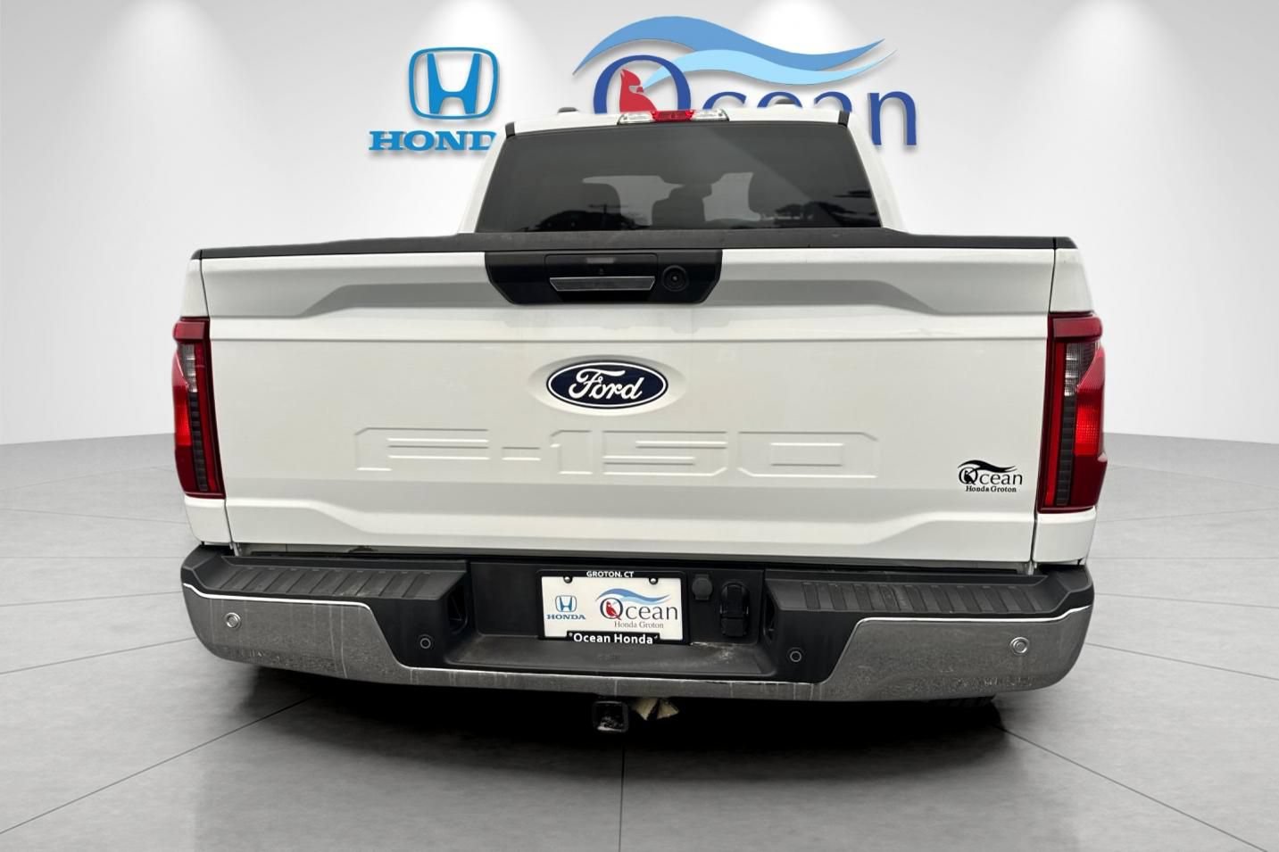 Used 2024 Ford F150 XLT w/ Tow/Haul Package AWD/4WD image 4