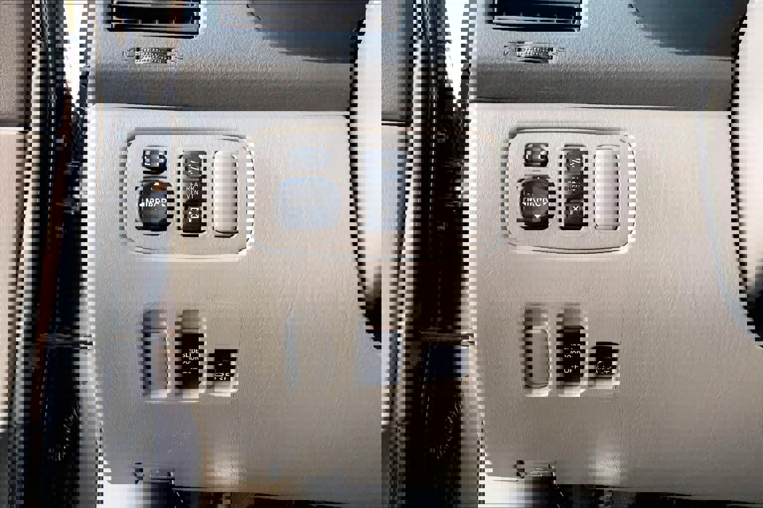 Used 2008 Toyota Sienna LE image 33