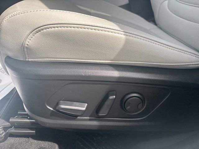 Used 2023 Hyundai Tucson Limited image 16