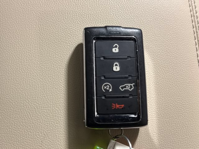 Used 2023 Jeep Grand Cherokee L Limited AWD/4WD image 47