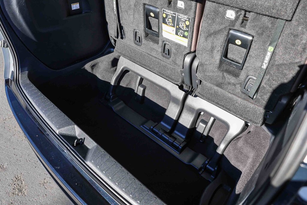 Certified 2024 Toyota Sienna Platinum AWD/4WD image 29