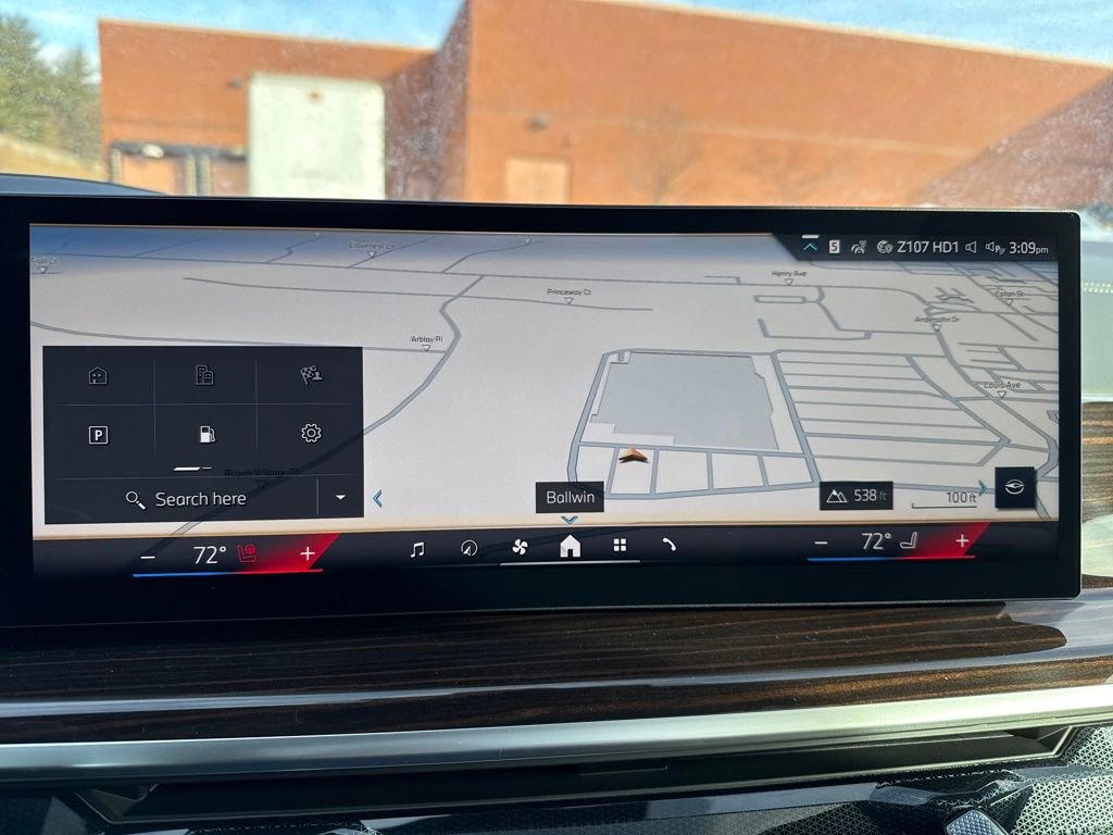 New 2026 BMW X5 xDrive50e w/ Climate Comfort Package image 17