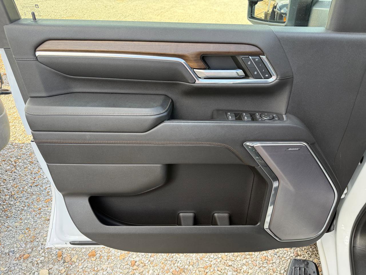 Used 2024 Chevrolet Silverado 2500 High Country w/ Technology Package image 26