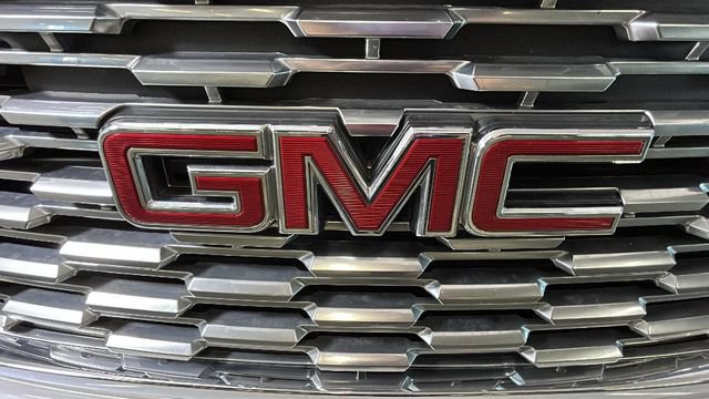 Used 2019 GMC Yukon XL Denali w/ Denali Ultimate Package AWD/4WD image 8